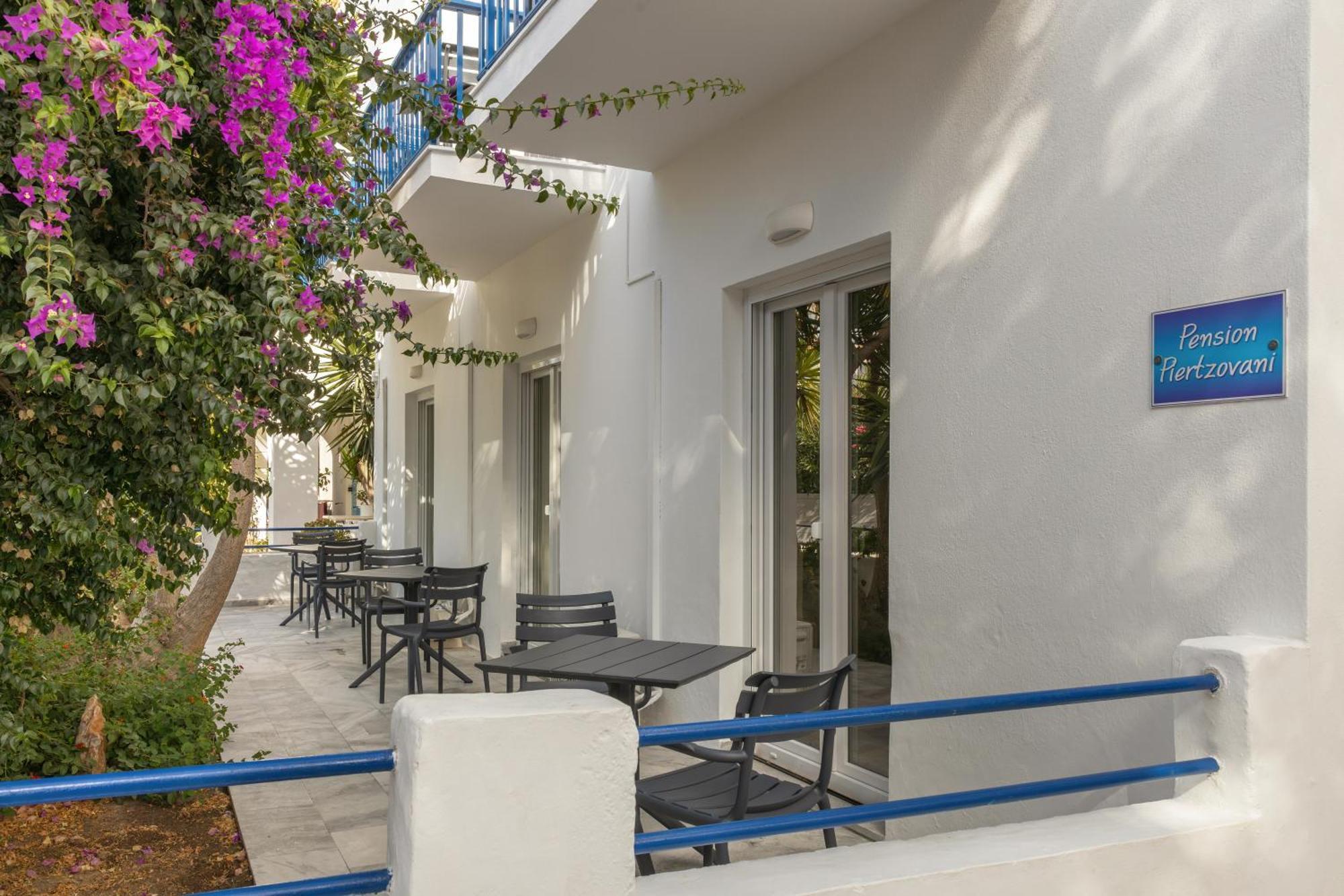 Pension Piertzovani Hotel Párosz Kültér fotó
