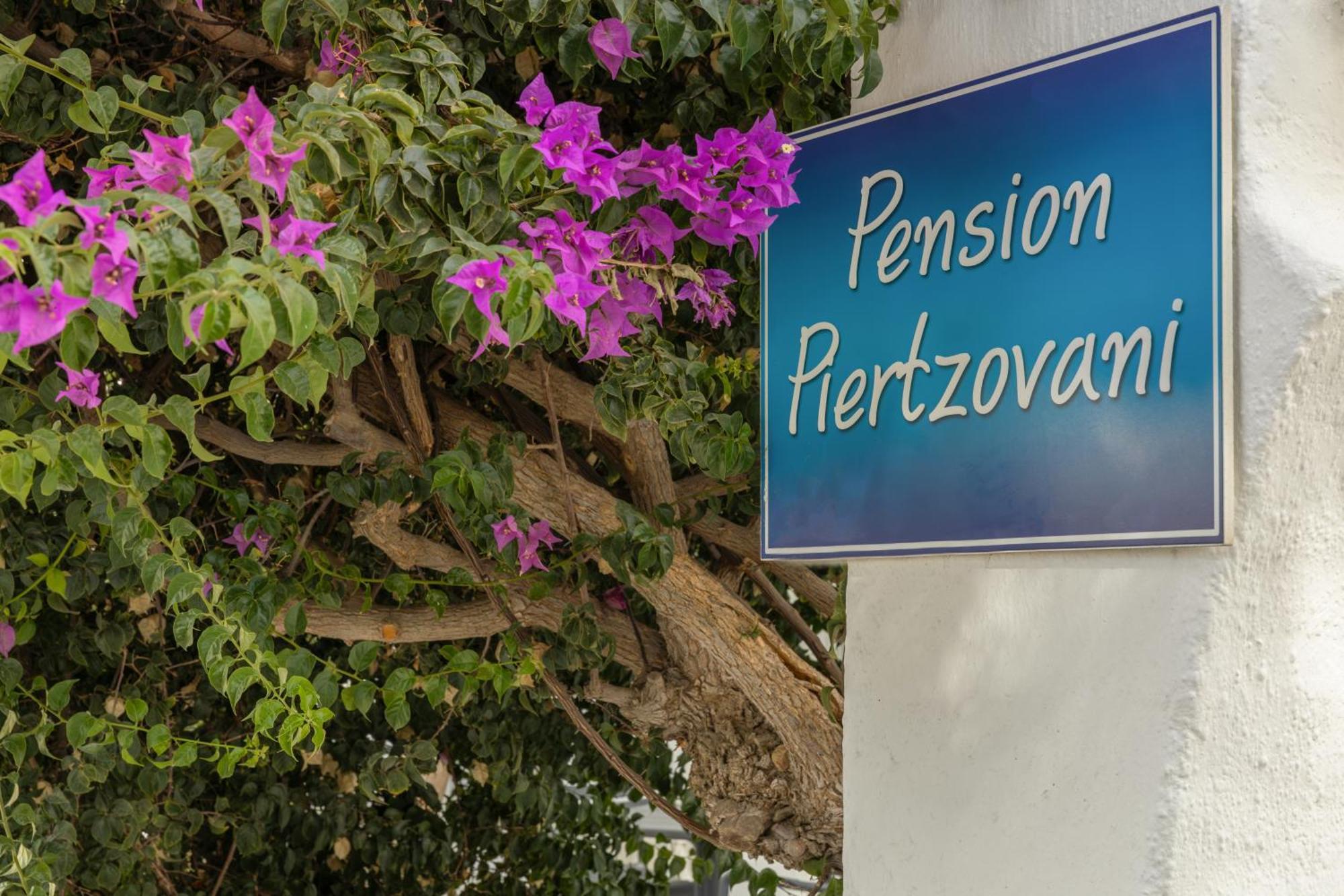 Pension Piertzovani Hotel Párosz Kültér fotó