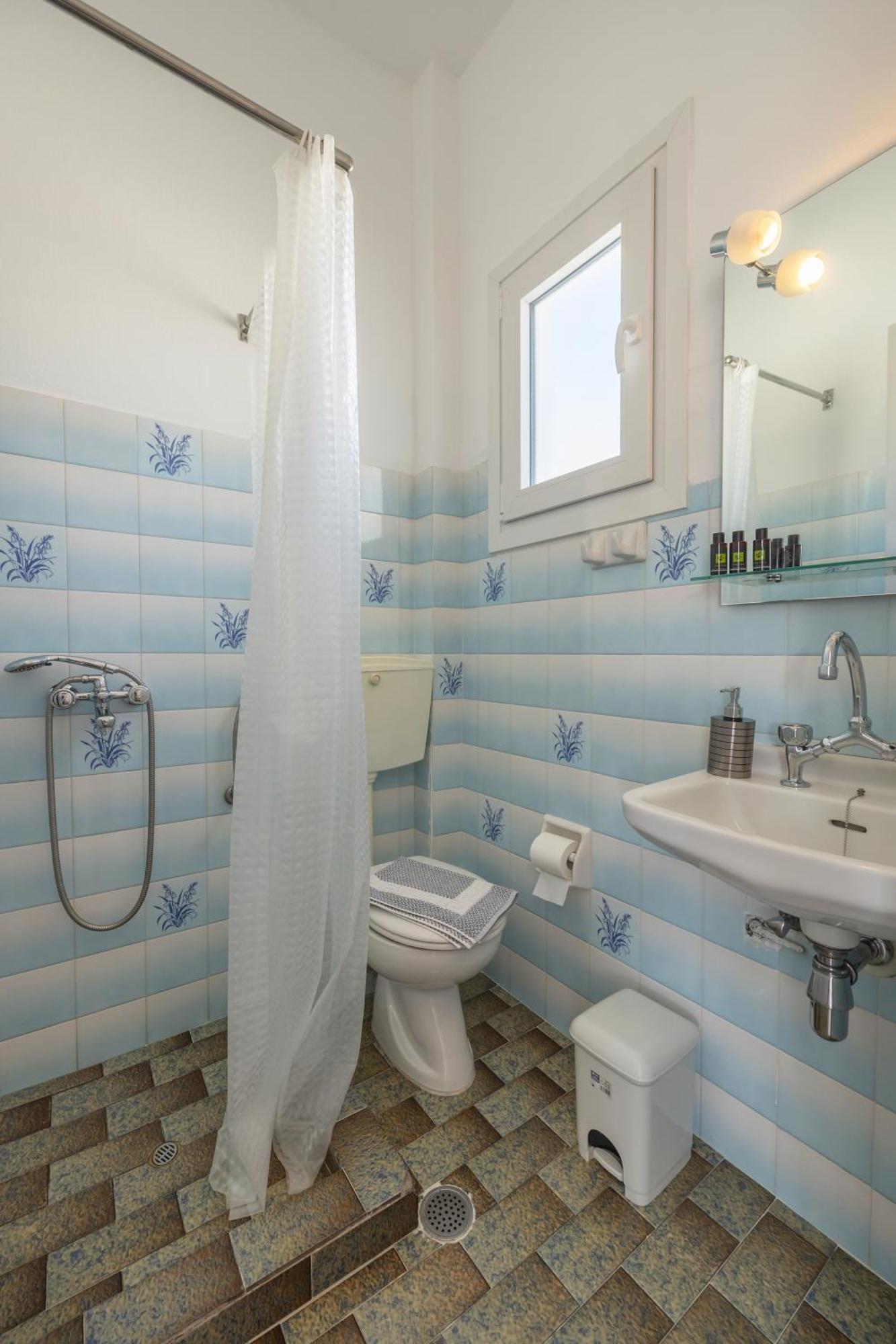 Pension Piertzovani Hotel Párosz Kültér fotó