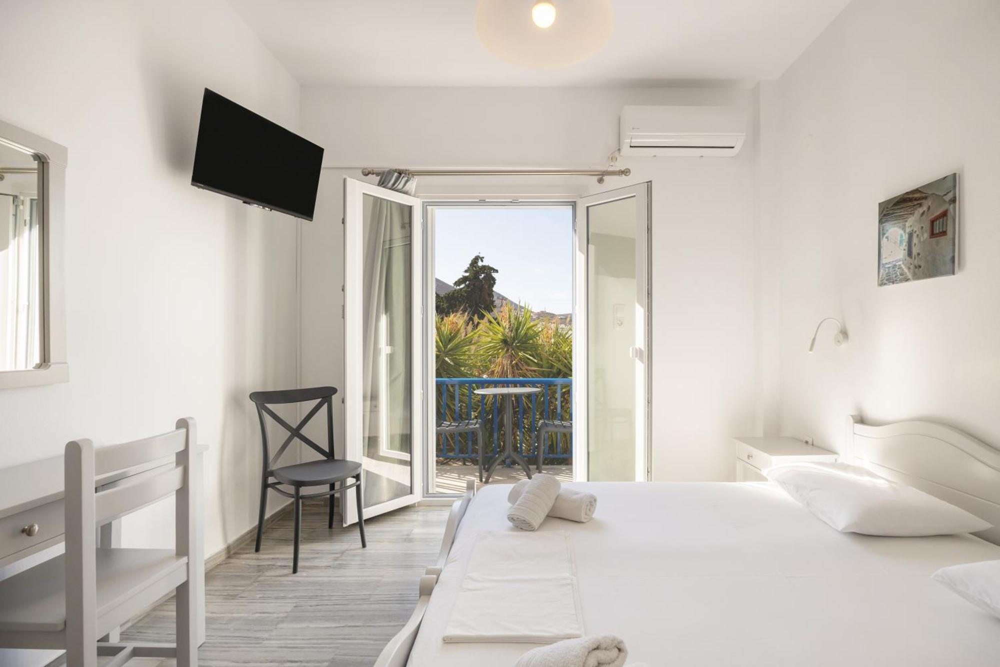 Pension Piertzovani Hotel Párosz Kültér fotó