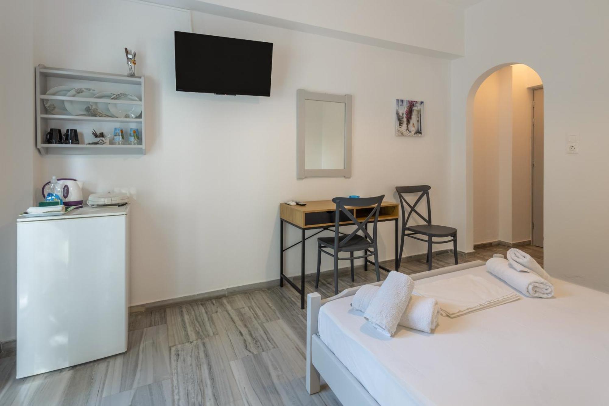 Pension Piertzovani Hotel Párosz Kültér fotó