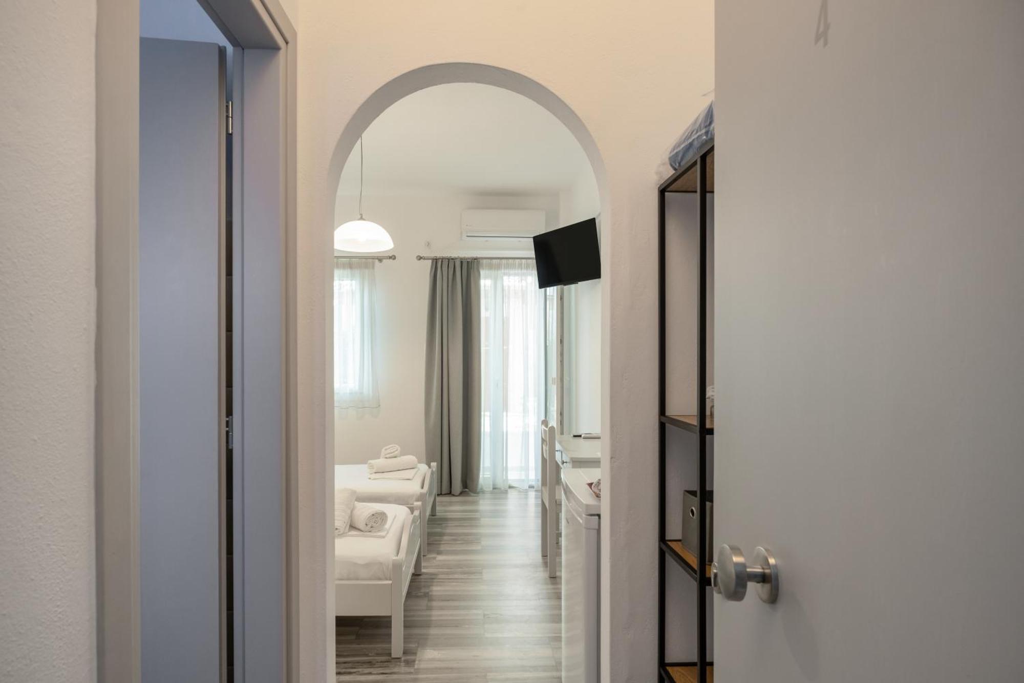 Pension Piertzovani Hotel Párosz Kültér fotó