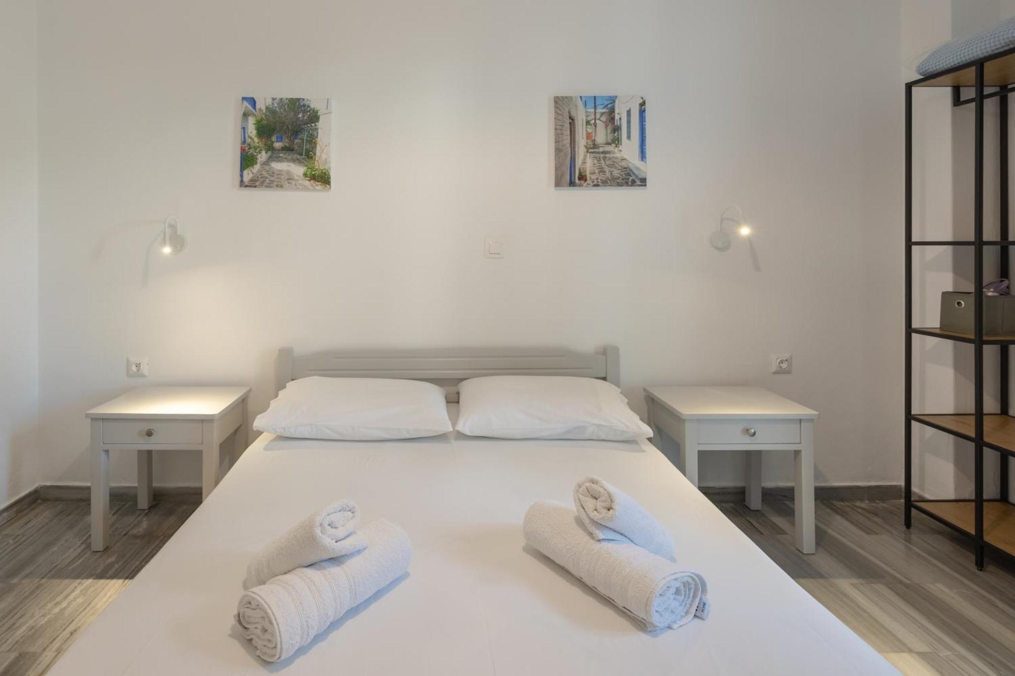 Pension Piertzovani Hotel Párosz Kültér fotó
