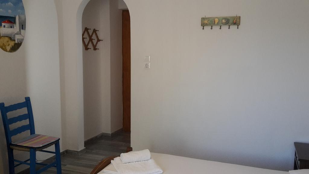 Pension Piertzovani Hotel Párosz Kültér fotó
