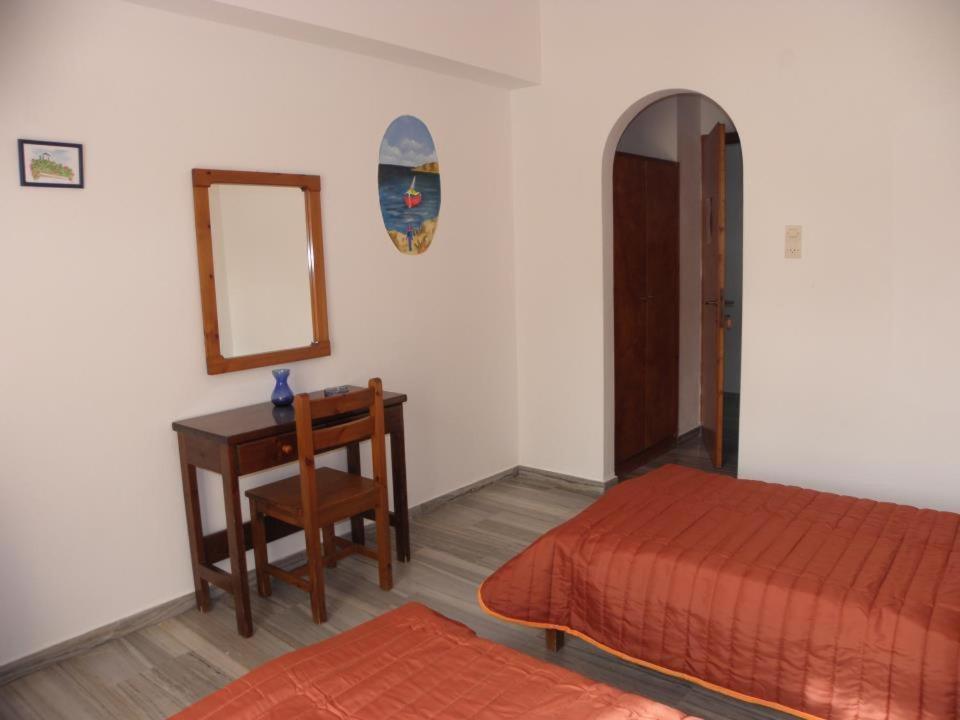 Pension Piertzovani Hotel Párosz Szoba fotó